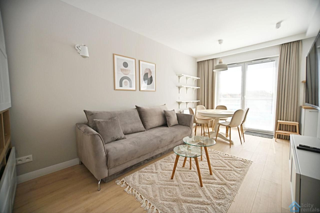 Beige 3City Apartment With Parking In Gdansk By Noclegi Renters Exteriér fotografie